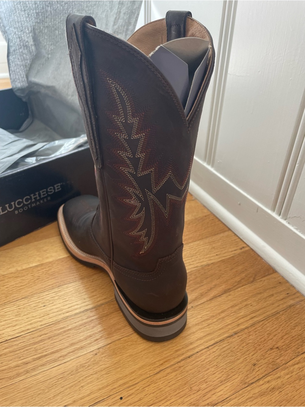 NEW IN BOX Lucchese Men's Brown Leather Cowboy Boots - Picture 4 of 5